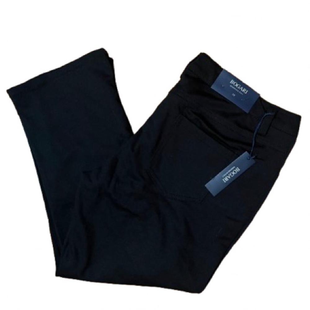 NWT Bogari Designed in Italy Black Capri Pants Size 10